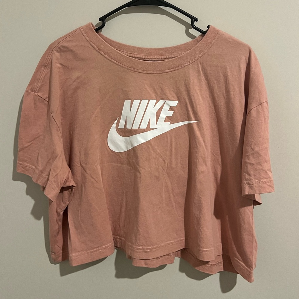 Peachy Pink Nike Cropped Tee